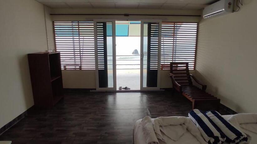 ホテル The Tito S Blue Sky Beach Resort