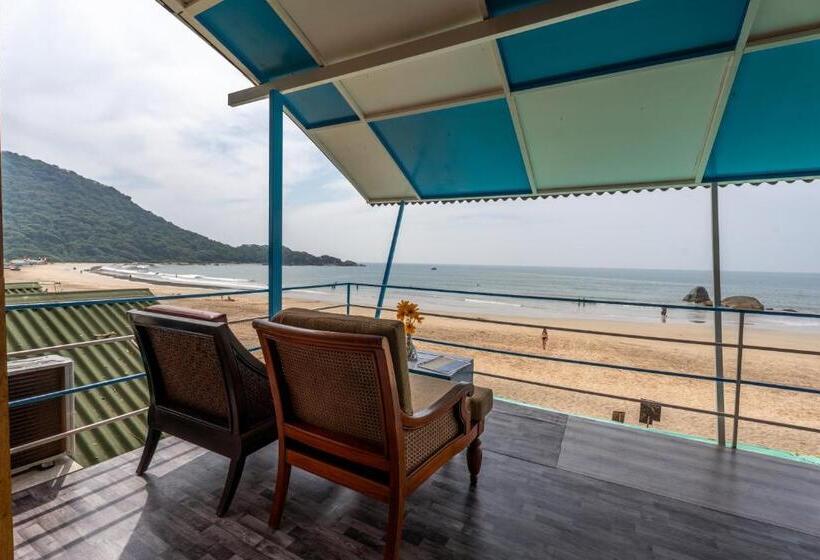 ホテル The Tito S Blue Sky Beach Resort