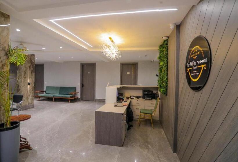 فندق The White Seasons