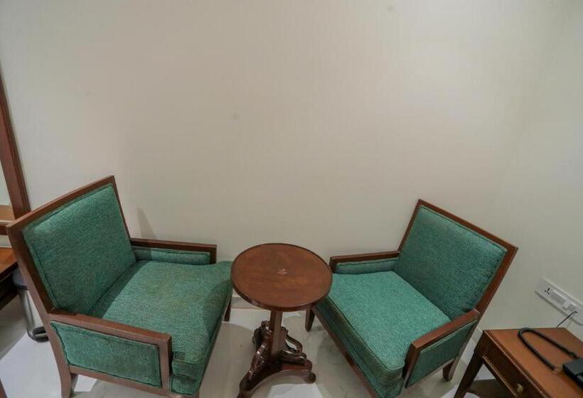 فندق The White Seasons