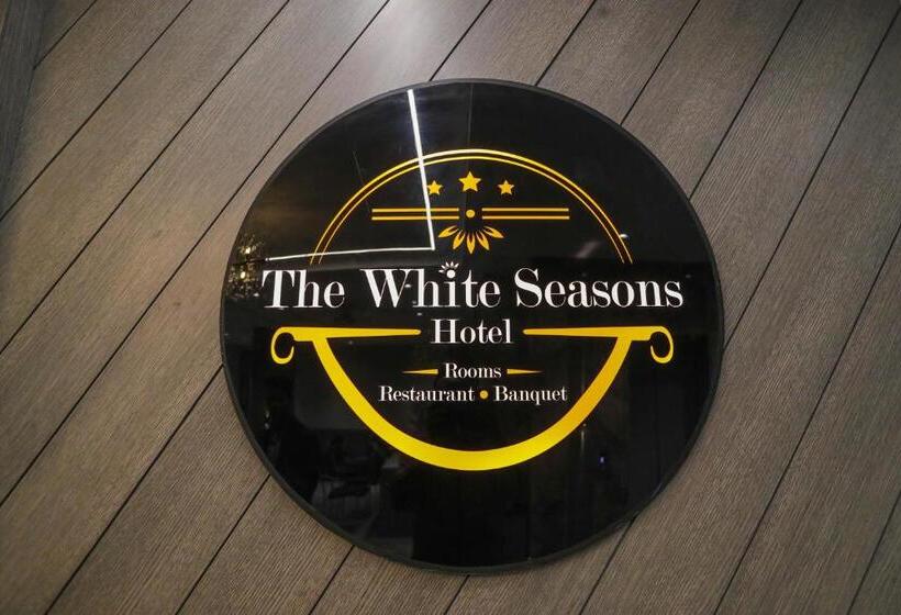 فندق The White Seasons