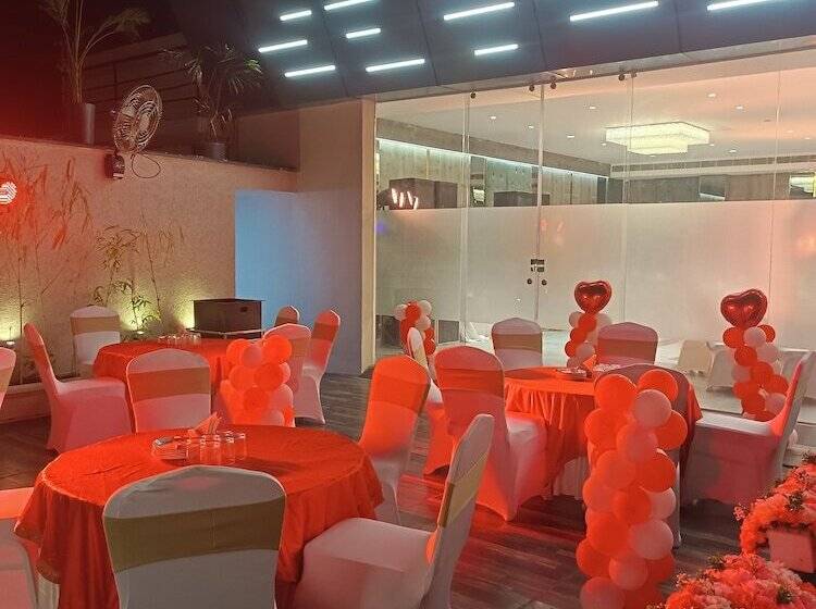 فندق The White Seasons