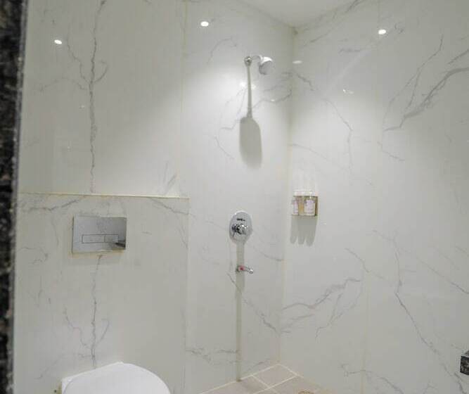 فندق The White Seasons