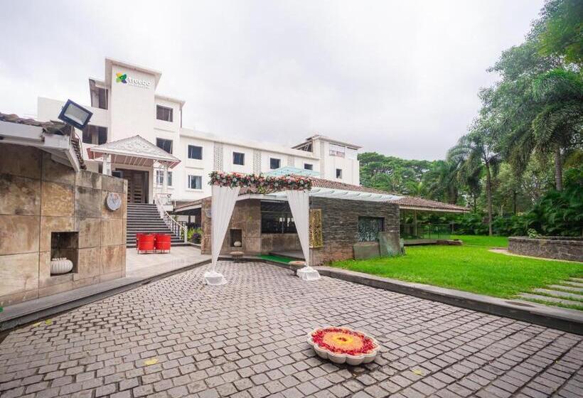 فندق Treebo Sai Rekha Inn