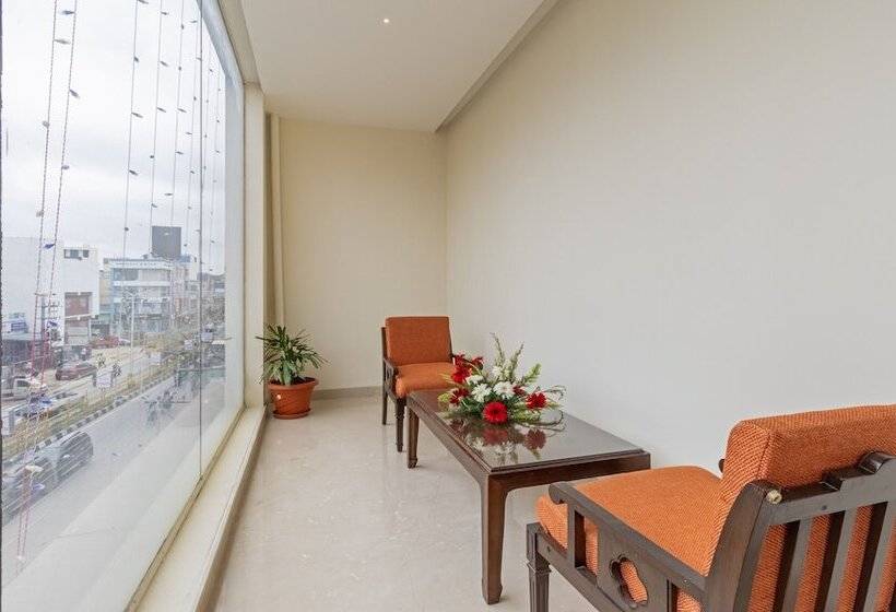 فندق Treebo Suvarna Comforts