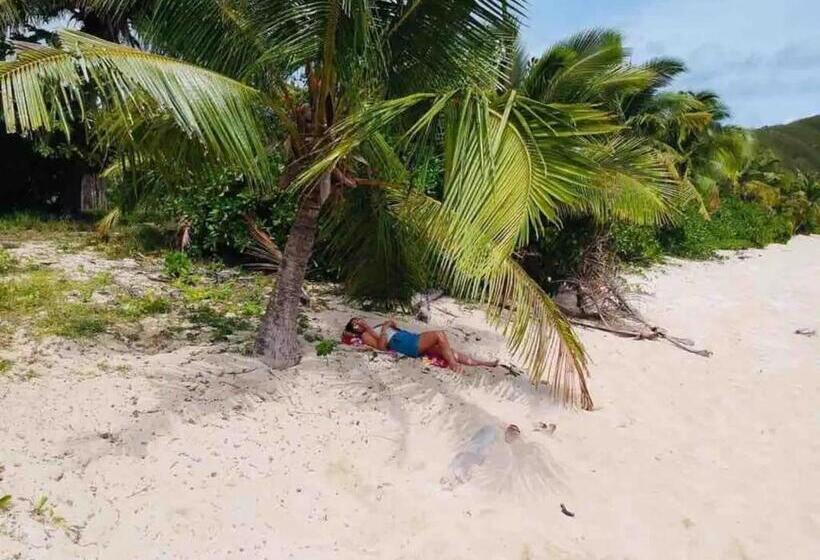 هتل White Sandy Beach Best Manta Snorkeling