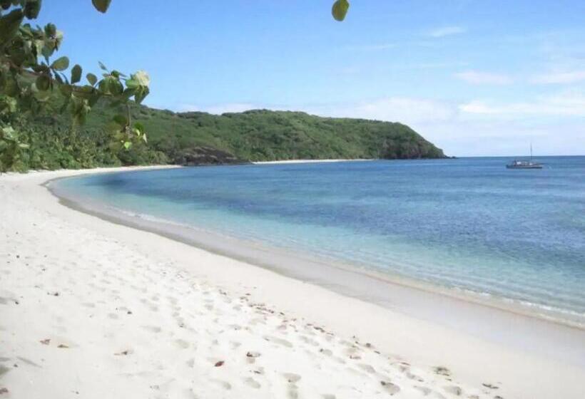 Отель White Sandy Beach Best Manta Snorkeling