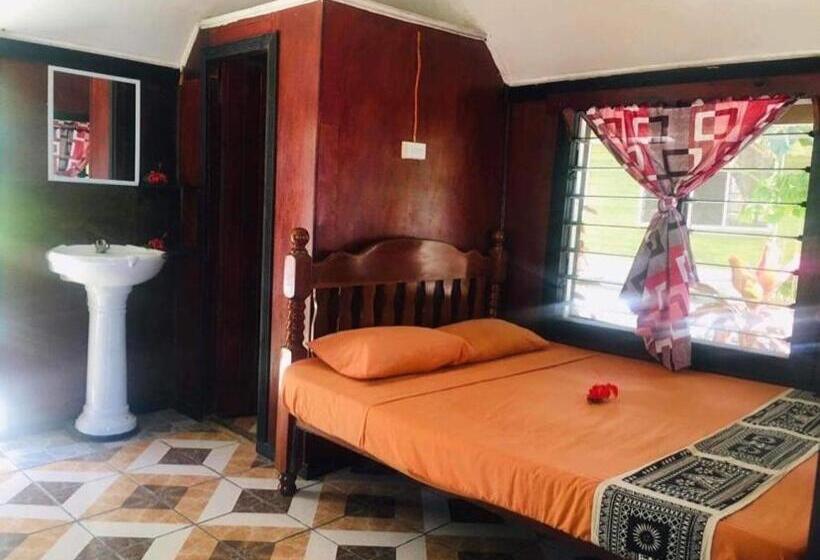 Отель White Sandy Beach Best Manta Snorkeling