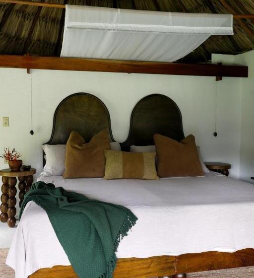 Jade Jungle Resort
