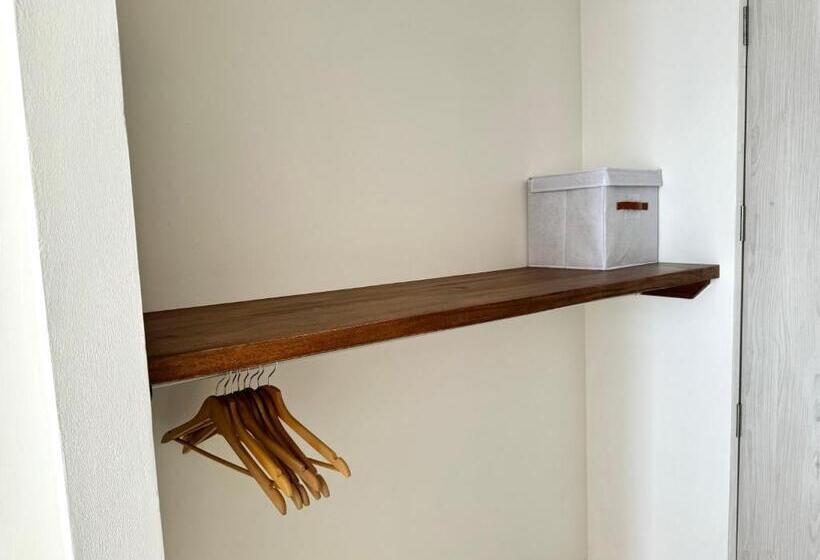 Les Roches   Paradise Retreat