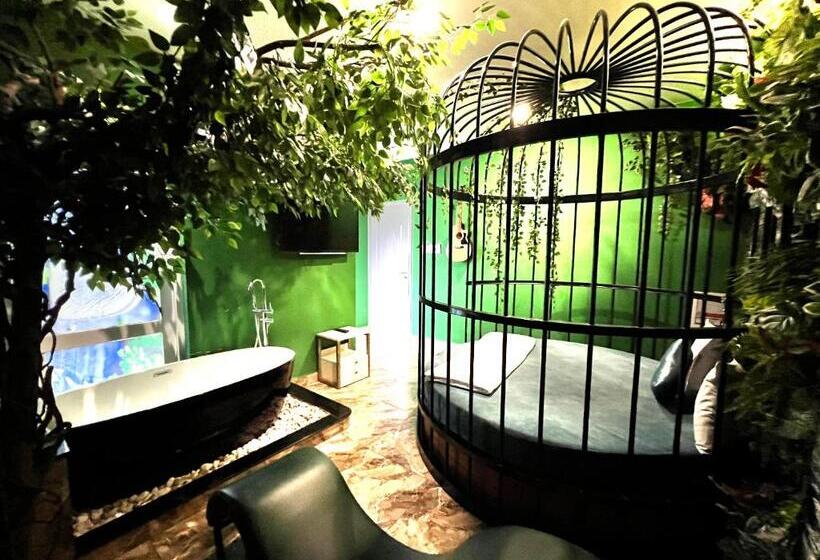 Loove Hotel   Khách Sạn Tình Yêu