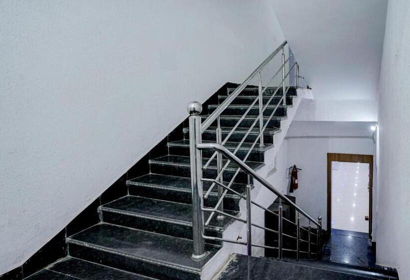 Oyo Flagship Hotel Ashok Vatika Banquet Hall