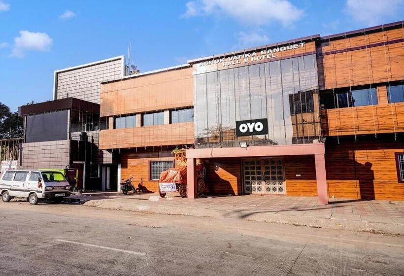 Oyo Flagship Hotel Ashok Vatika Banquet Hall