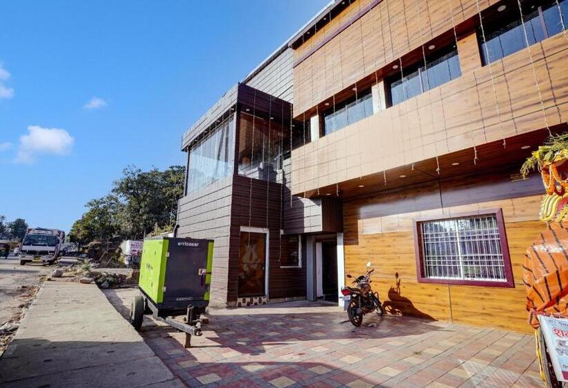 Oyo Flagship Hotel Ashok Vatika Banquet Hall