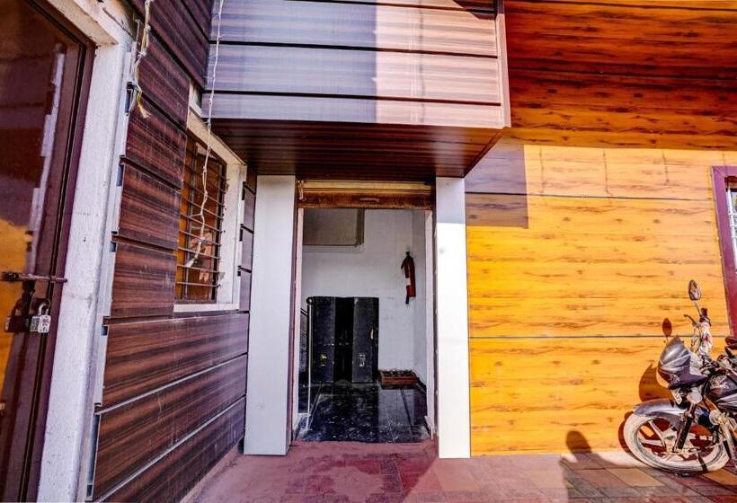 Oyo Flagship Hotel Ashok Vatika Banquet Hall