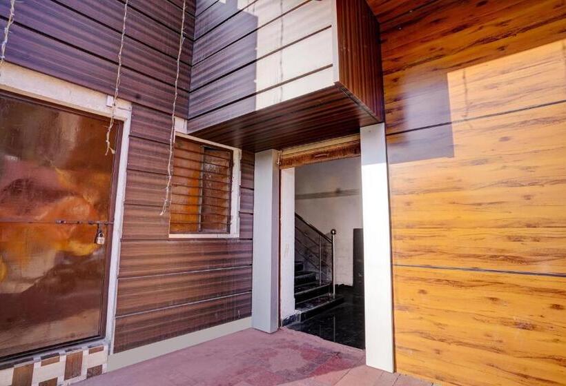 Oyo Flagship Hotel Ashok Vatika Banquet Hall