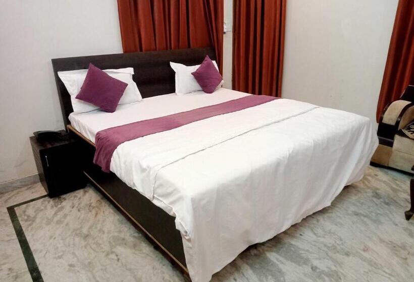 Oyo Flagship Hotel Sk Grand