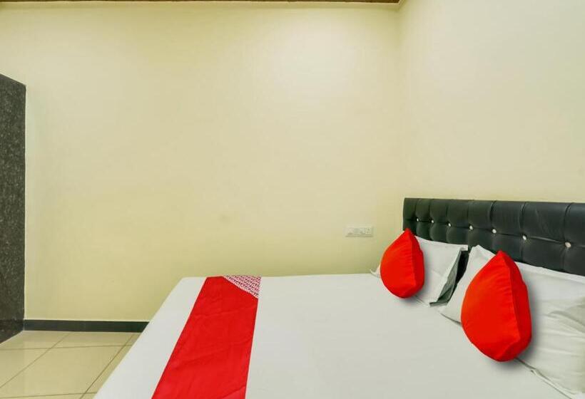 فندق Fabexpress Sai Palace