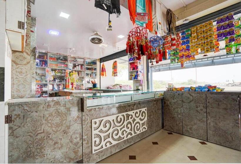 Oyo Ramdev Hotel & Guest House