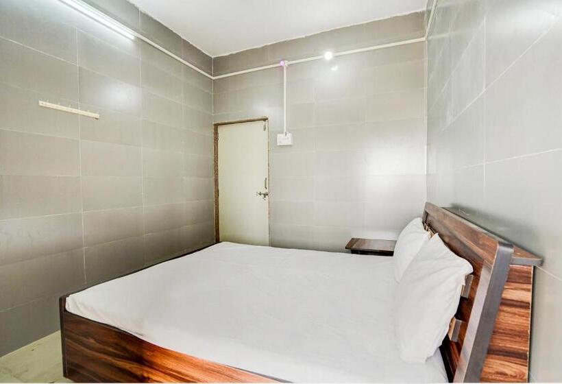 Oyo Ramdev Hotel & Guest House