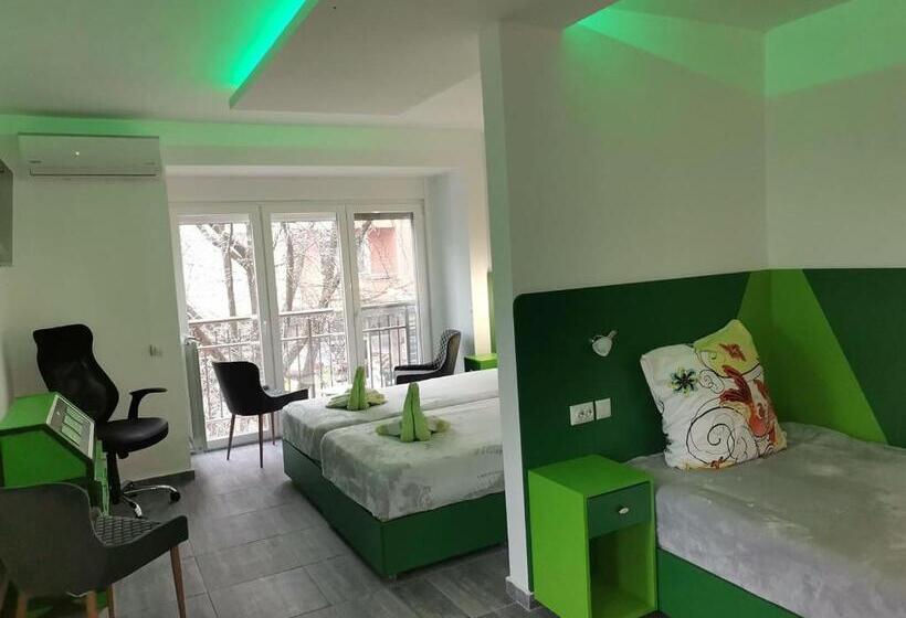 پانسیون бутик хотел ресторант брасери и релакс зона сажитариус