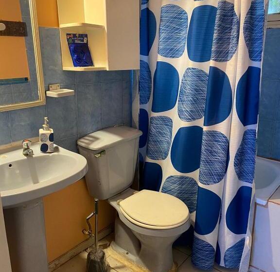 بنسيون Alojamiento Pichidangui