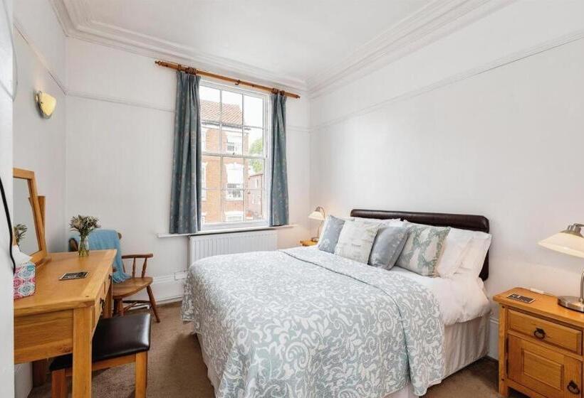 Пансион Archway House