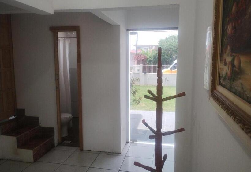 Pension Casa De Hóspedes Nos Carianos Perto Do Aeroporto