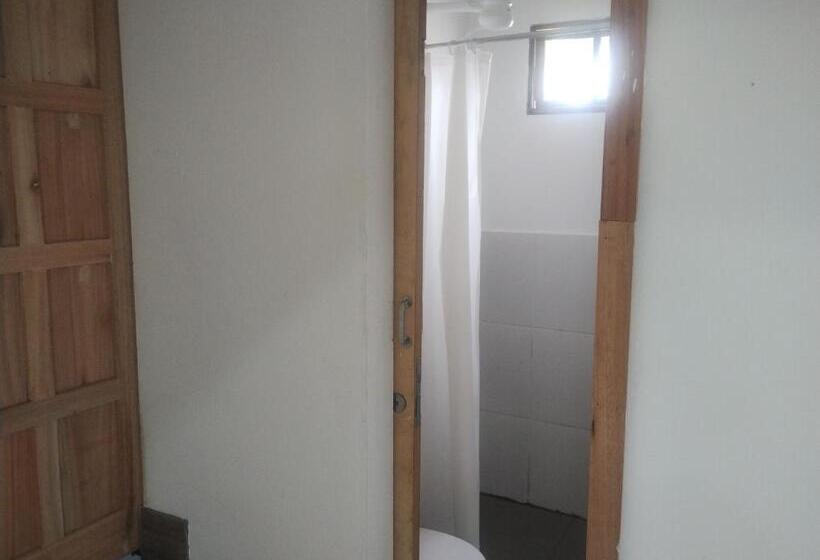 Pension Casa De Hóspedes Nos Carianos Perto Do Aeroporto