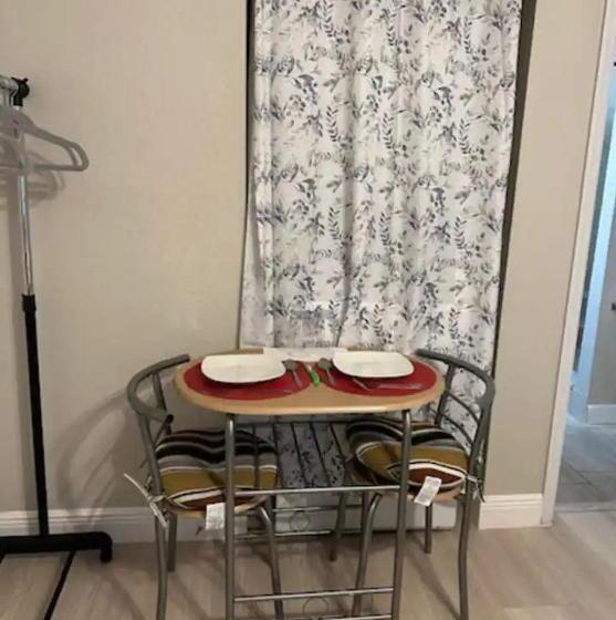 膳宿费 Charming Lakeview Retreat Ii