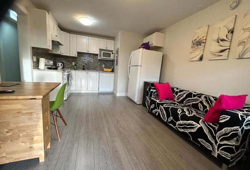 Panzió Comfortable 1 Bd And 1lr With Separate Entrance