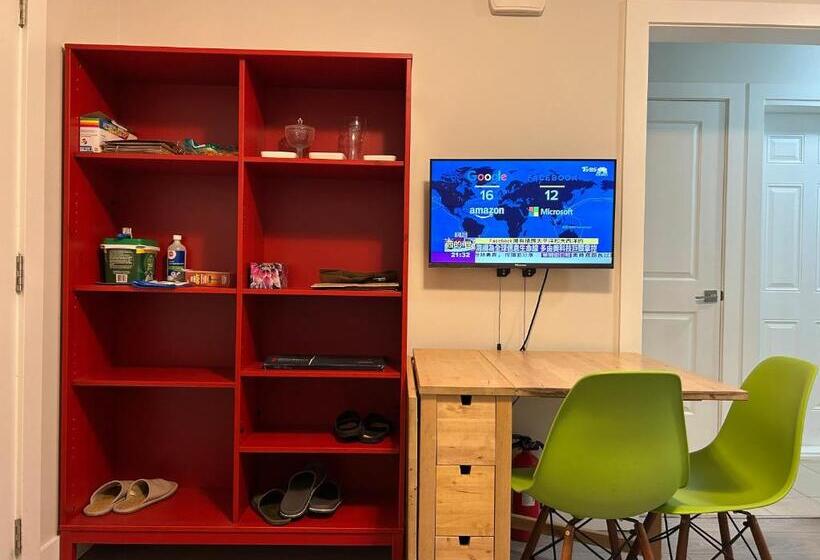 Panzió Comfortable 1 Bd And 1lr With Separate Entrance