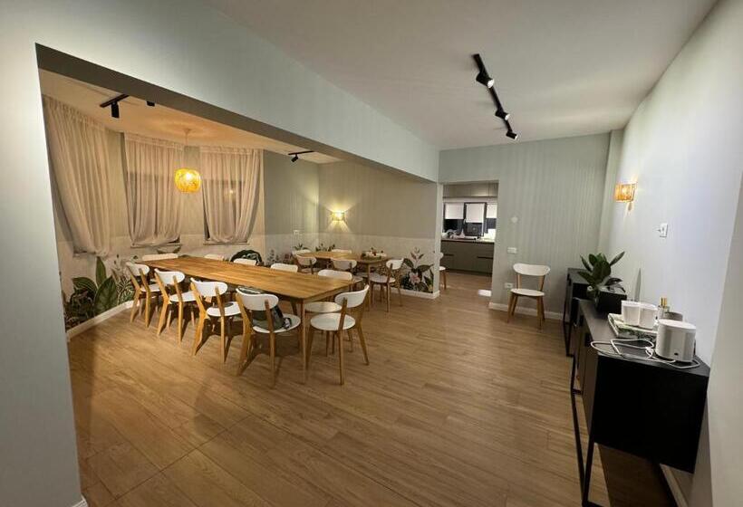 펜션 Epic Vila Brașov, Cristian