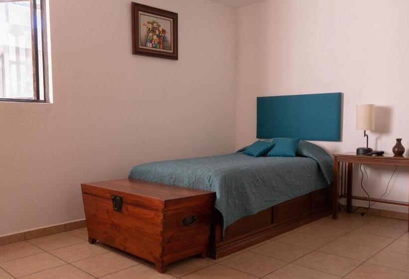 بنسيون Estancia Mixtecas