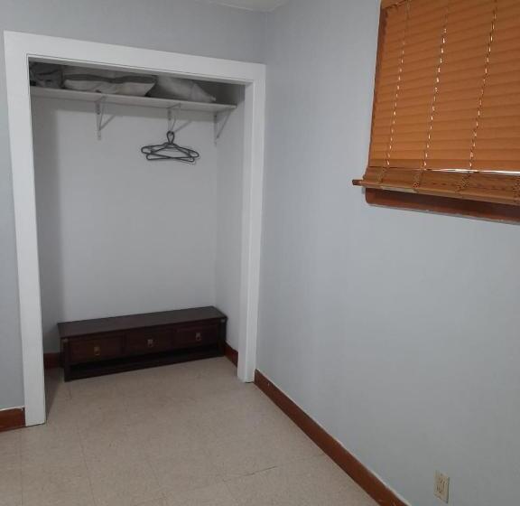 بنسيون House  1