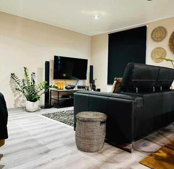 פנסיון L Entre 2   Suite Wellness