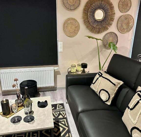 פנסיון L Entre 2   Suite Wellness