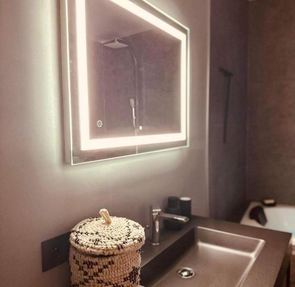 پانسیون L Entre 2   Suite Wellness