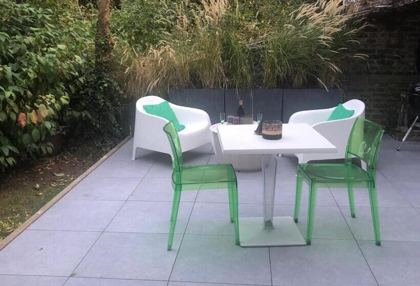 פנסיון L Entre 2   Suite Wellness