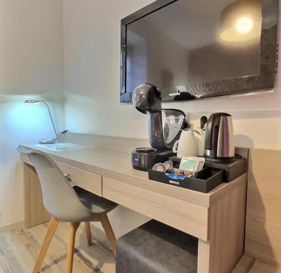 بنسيون Les Platanes  De Miss.k Conciergerie