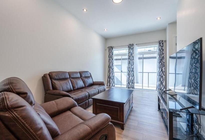 פנסיון Room 2 Of Lovely Home, Montgomery Downtown Calgary