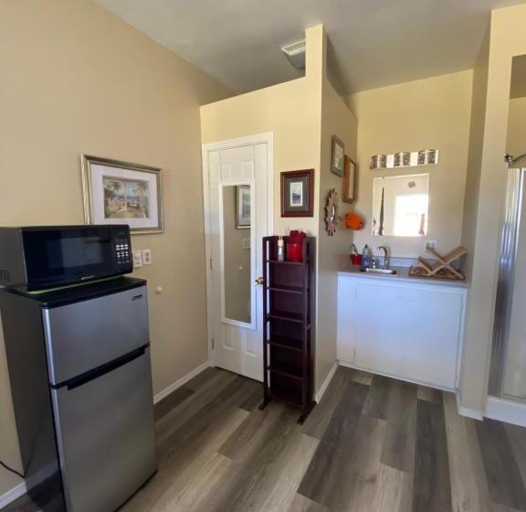 بنسيون Olympic Trail Retreat