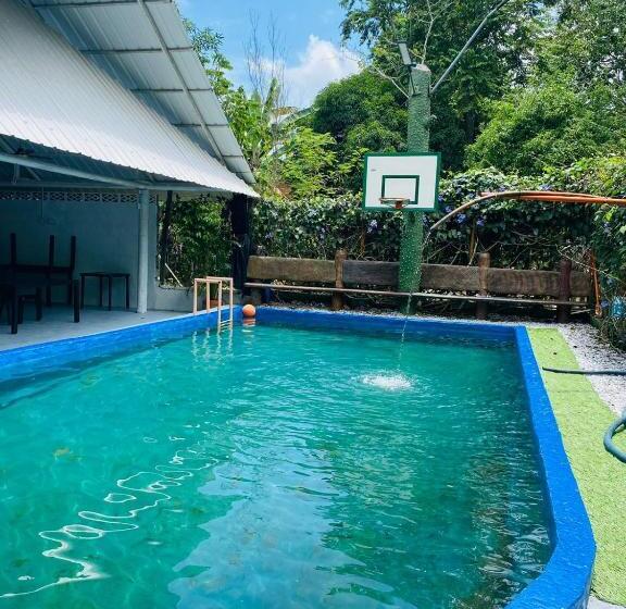 פנסיון Piscina Natural Las Mercedes