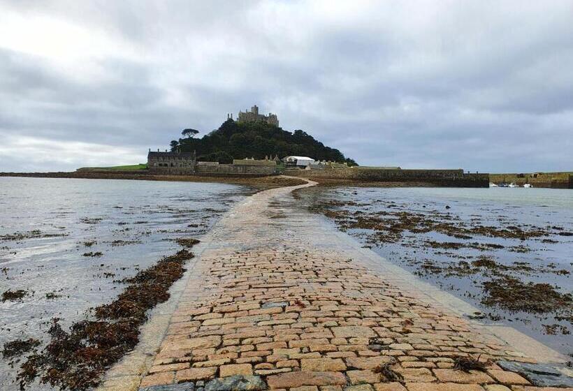 ペンション Primrose Cottage