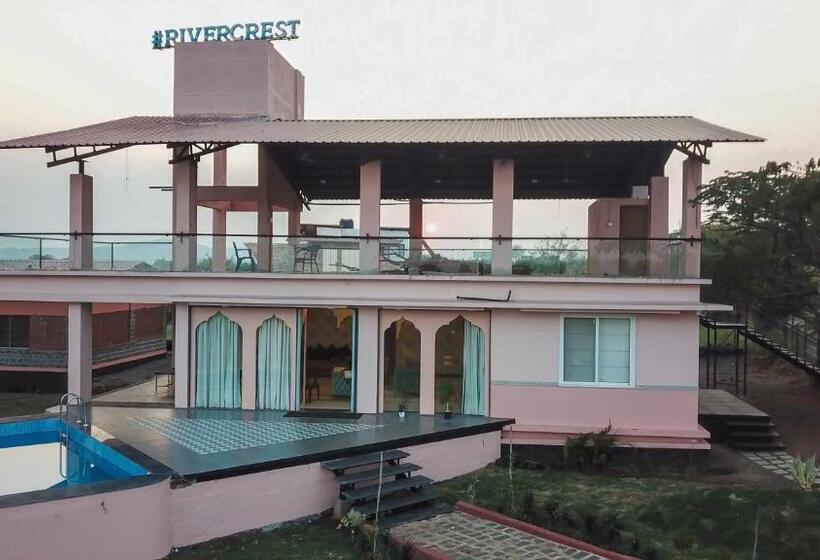 بنسيون Rivercrest Stays