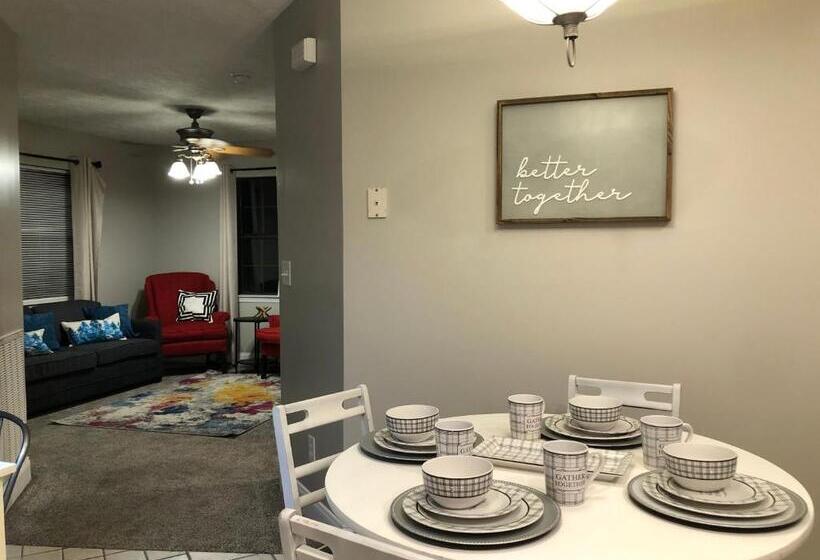 منتجع Enchanted Woods