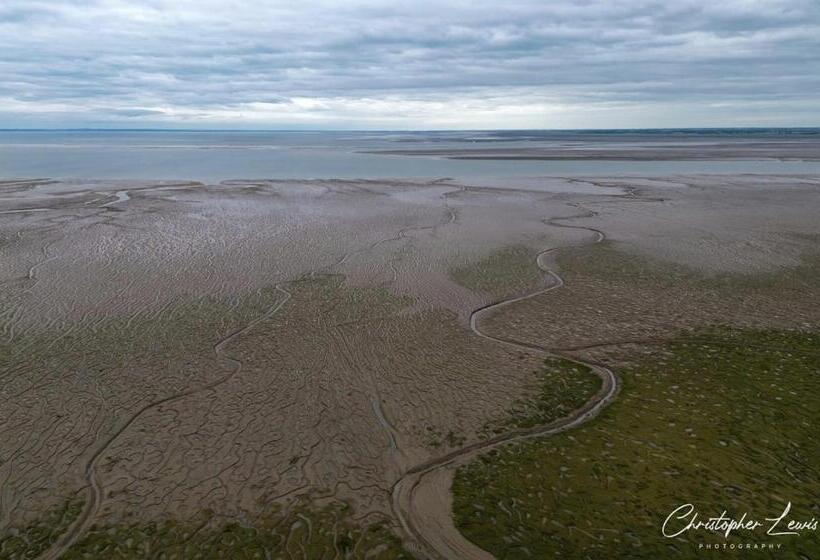 渡假胜地  Lakeside Fishing Retreats