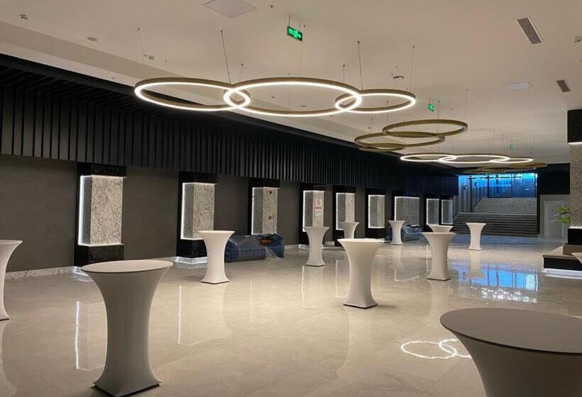 S Class Hotel Convention Center