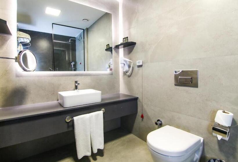 S Class Hotel Convention Center