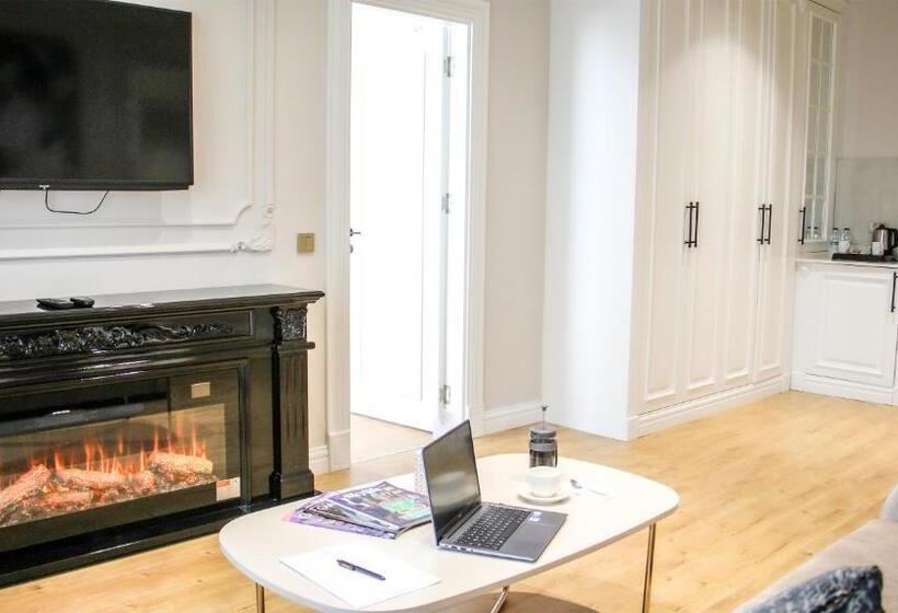 S Class Hotel Convention Center